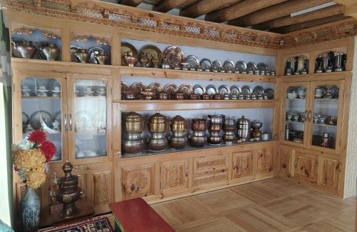 She Maison | Labrang Home Stay