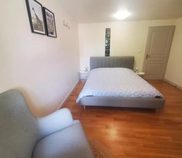 Malbuisson Appartement | Lac Saint-Point au balcon