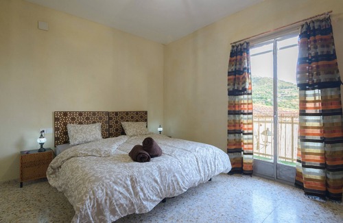 Cogollos de la Vega Lit Et Petit-Déjeuner | LaCasaNazari, Cogollos Vega, 25e/person, Huetor Sierra, 15km de Granada/Alhambra