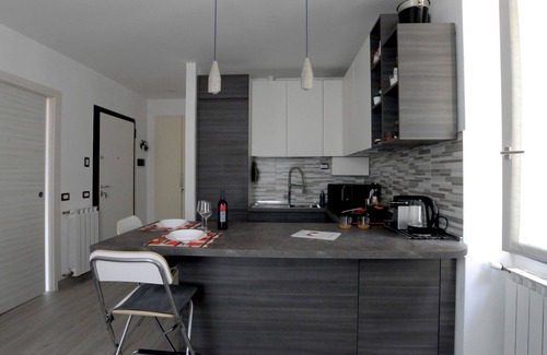 Carate Urio Maison | LaCasetta Como Lakeview Terrace appartement rénové.