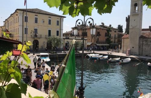 Lazise Old Town Appartement | Lacisivm Lake View
