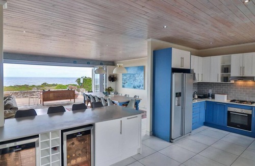 Kleinmond Maison | Lady Serenity - unwind in the hot tub