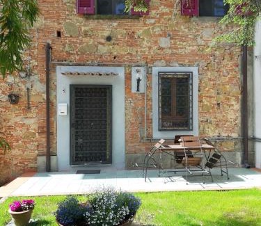 Lari Appartement | Lady Sposino