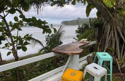 Tahiti Maison | Lafayette Beach House 4 - villa en bord de mer à rue
