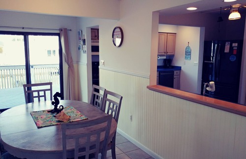 Beach Haven West Maison | Lagoon front and minutes to beach!