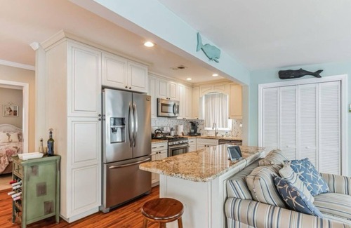 Beach Haven West Maison | Lagoon Living! 3-bedroom house with AC, WiFi in peaceful Beach Haven West