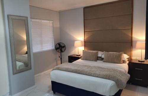 Lagoon Beach Appartement | Lagoon Shoreline Penthouse