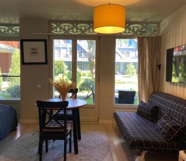 Preila Appartement | Lagoon-view apartment in Preila