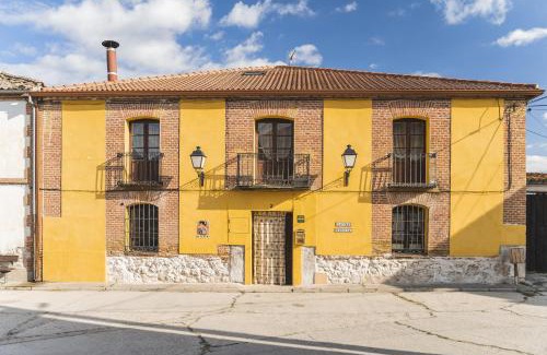 Campo de Cuellar Maison | Laguna Herrera