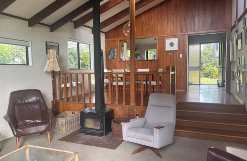 Waikawa Beach Maison | Laid Back Beach House