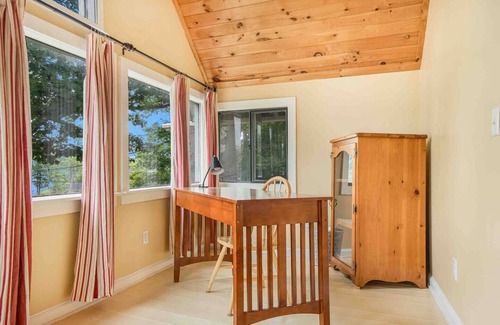 Richfield Springs Maison | Lake Access to Canadarago Lake*Lake View Cottage*