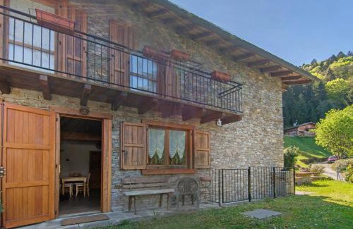 Cosio Valtellino Maison | Lake and Mountain Holiday