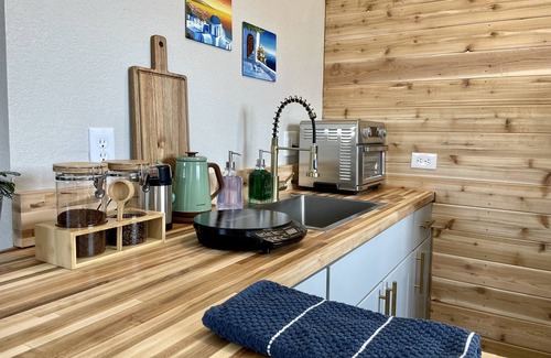 Arvada Appartement | Lake Arbor Studio near Denver, Boulder + Golden