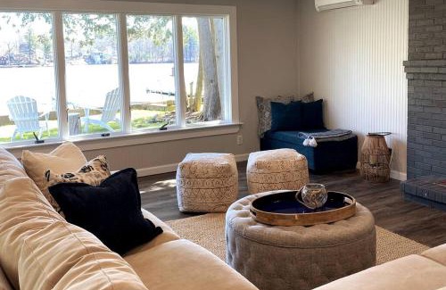 Amesbury Appartement | Lake Attitash Waterfront w/private dock