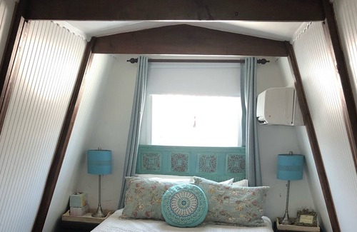 Buffalo Springs Cabine | Lake Cabin# Cliff Views of Buffalo Springs Lake.