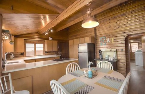 Lacey Cabine | Lake Cabin with an Amazing View