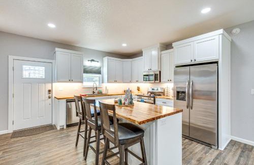 Quitman Maison | Lake Fork Cabin with Boat Launch and Fishing Pier