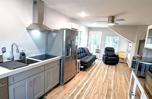 Quitman Cabine | Lake Fork Luxury and Leisure. 2 story cabin in gated resort. Many amenities!
