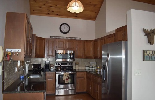 Mirror Lake Maison | Propriété privée de 4 chambres au bord du lac sur le lac Winni!