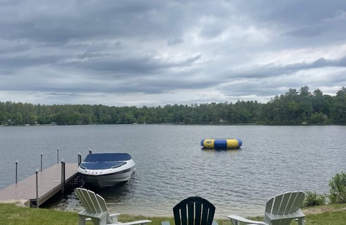 Mirror Lake Maison | Propriété privée de 4 chambres au bord du lac sur le lac Winni!