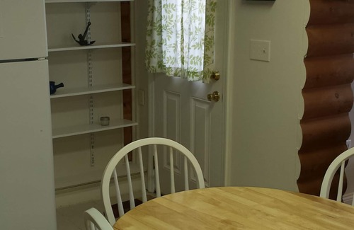 Delton Cottage | Lake Front Cottage sur le lac Crooked supérieur