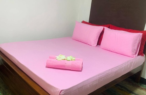 Kimbissa Hôtel | Lake Front Cottage & Restaurent