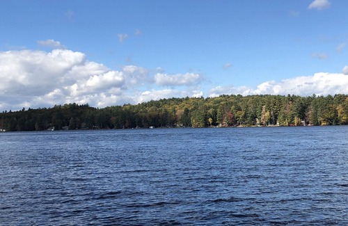 Union Maison | Lake front home on Lovell Lake for Ice Fishing and Skimobiling