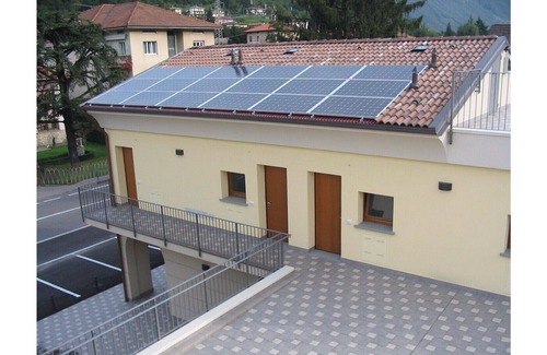 Spinone Al Lago Appartement | Studio au bord du lac dans résidence avec piscine saisonnière et solarium