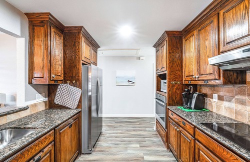 Lakewood Village Maison | Lake Gem: Private Dock & Large Patio in Lewisville