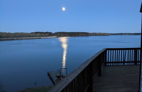 Chappells Maison | Lake Greenwood Deep Water Dock