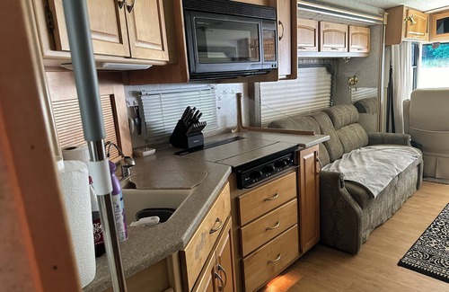 Waterloo Maison | Lake Greenwood /Waterfront/RV Sleeps 4