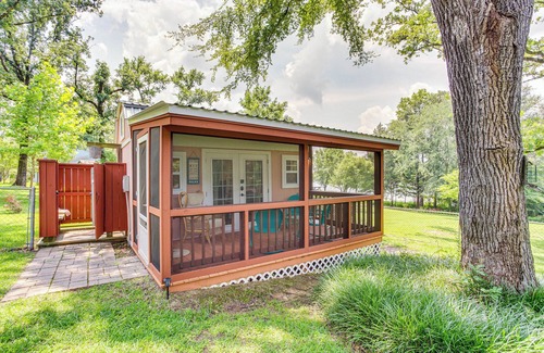Wood County Appartement | Lake Holbrook Waterfront Vacation Rental w/ Dock!