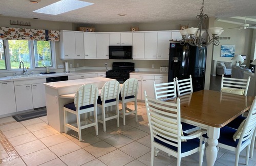 Sturgis Maison | Lake Home on Private Peninsula - 500+ ft of Waterfront