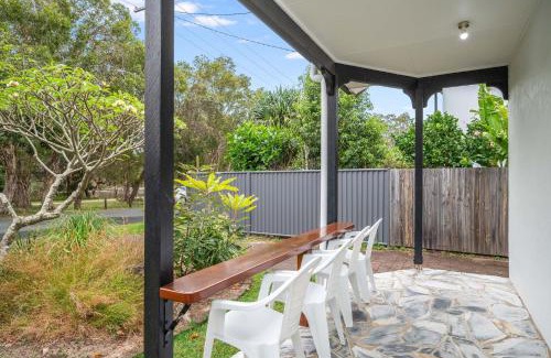 Currimundi Maison | Lake House