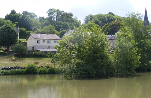Beaumont-Pied-de-Boeuf Appartement | Lake House, France