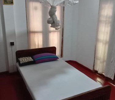 Anuradhapura Maison | Lake House Home Stay