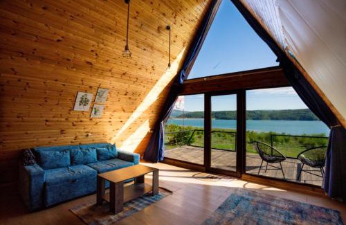 Vedzebi Chalet De Ski | Lake House in Sioni