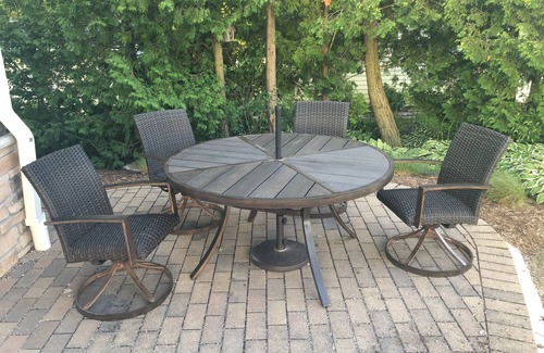 Hartford Maison | Lake House minutes to Erin Hills Golf Course and convenient to NFL Draft
