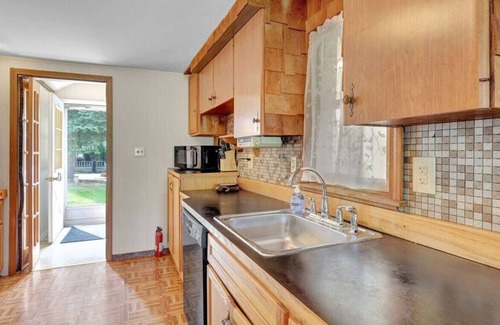 Lime Lake-Machias Maison | Lake House w/ dock, fish + swim!