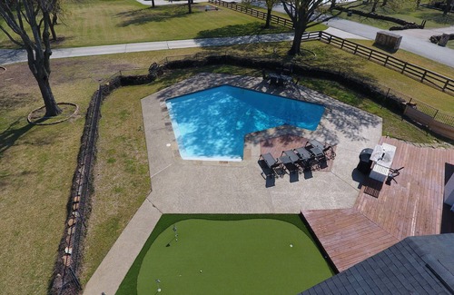Little Elm Maison | Lake House - WEDDING STAYS - HUGE pool! THE gathering place for large families!