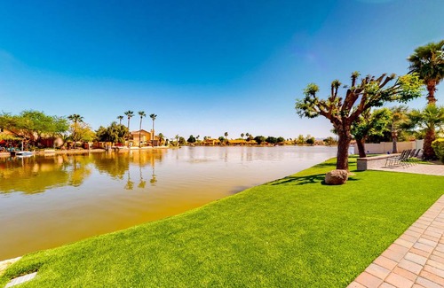 Garden Lakes Maison | Lake in the Desert