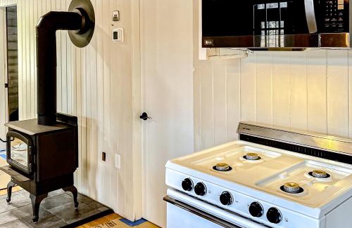 Wakefield Maison | Lake Ivanhoe Rendevous