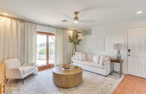 Medicine Park Maison | Lake Lawtonka View Mountaintop Medicine Park Home