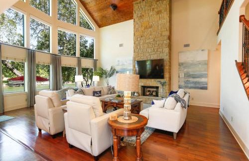 Kingsland Maison | Lake LBJ Waterfront House w/Private Boat Slip, Swimming Area with Steps to the lake