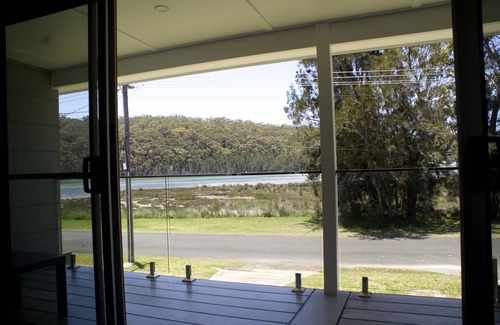 Burrill Lake Maison | LAKE LIFESTYLE est situé au HART de Burrill Lake