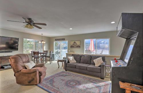 Loon Lake Maison | Lake Loon Hillside Cottage with Private Deck!