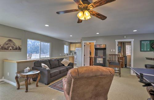 Loon Lake Maison | Lake Loon Hillside Cottage with Private Deck!
