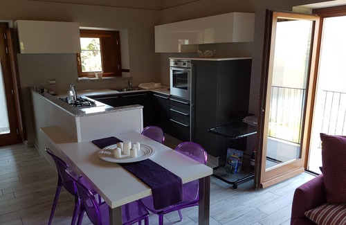 Crabbia Appartement | ORTA - APPARTEMENT VUE SUR LE LAC, plage privée et balcon (premier étage)