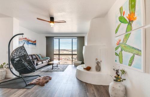 Greenehaven Maison | Lake Powell Views Adobe Townhome with Patio
