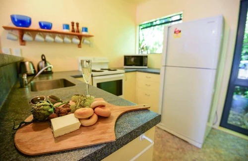 Okere Falls Maison | Lake Rotoiti Retreat